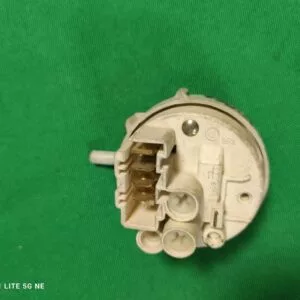 Прессостат Ariston 16001417500