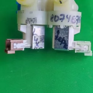 Клапан двойной Electrolux 807487602 с герконом микрофиш.