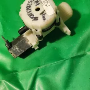 Клапан одинарный Electrolux 15202330/4 для пмм контакты