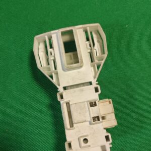 Замок люка (УБЛ) Ariston 066574