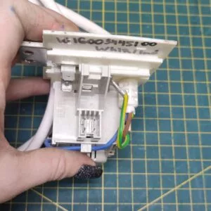 Сетевой фильтр с кабелем Whirlpool W 16003445100