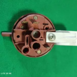Прессостат Ariston 160009958.00