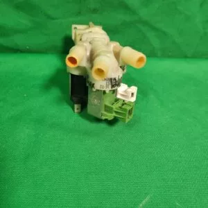 Клапан тройной Electrolux 124947213 с переходником фишка