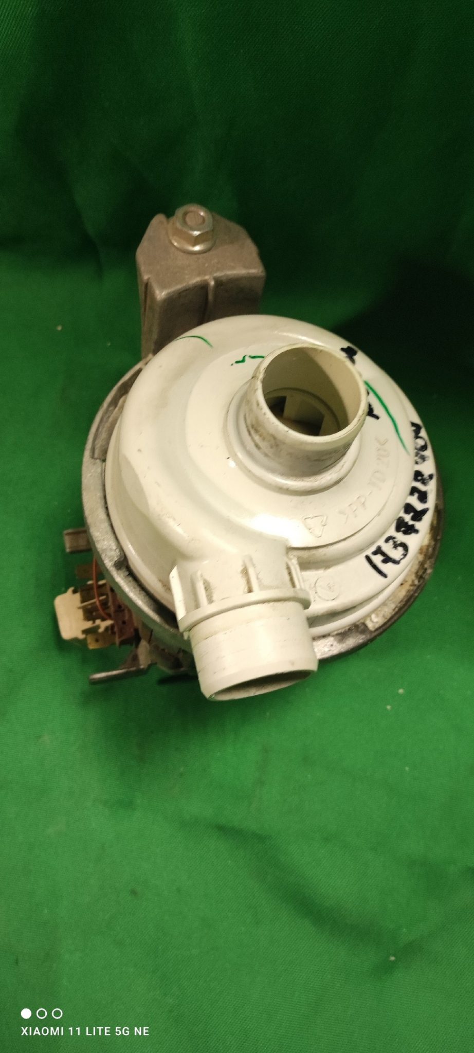 Насос циркуляционный Bosch 1737222404