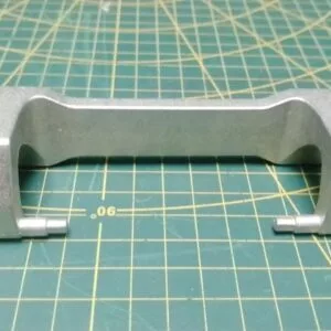 Петля люка Beko 2890610100