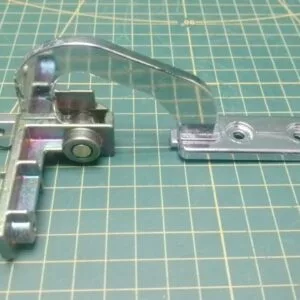 Петля люка Miele 4240202 (левая) к вертикальной стиральной машине