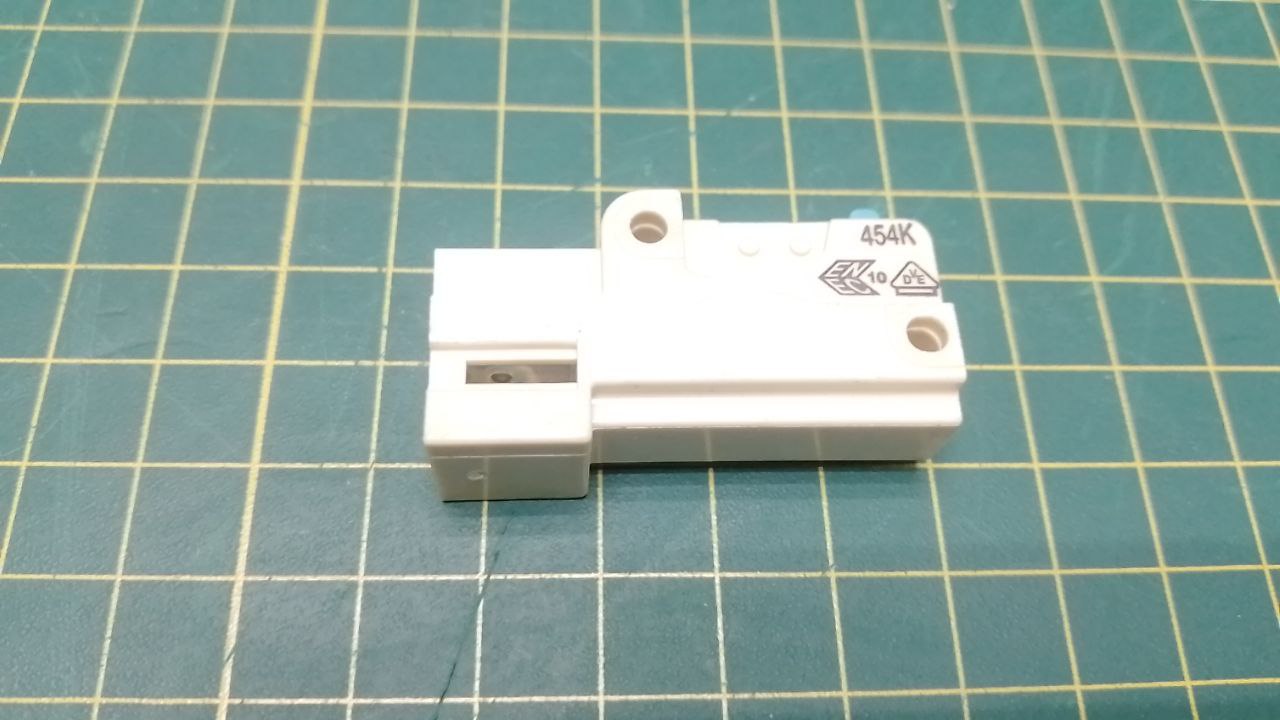 Микропереключатель D 01525 к стиральной машине