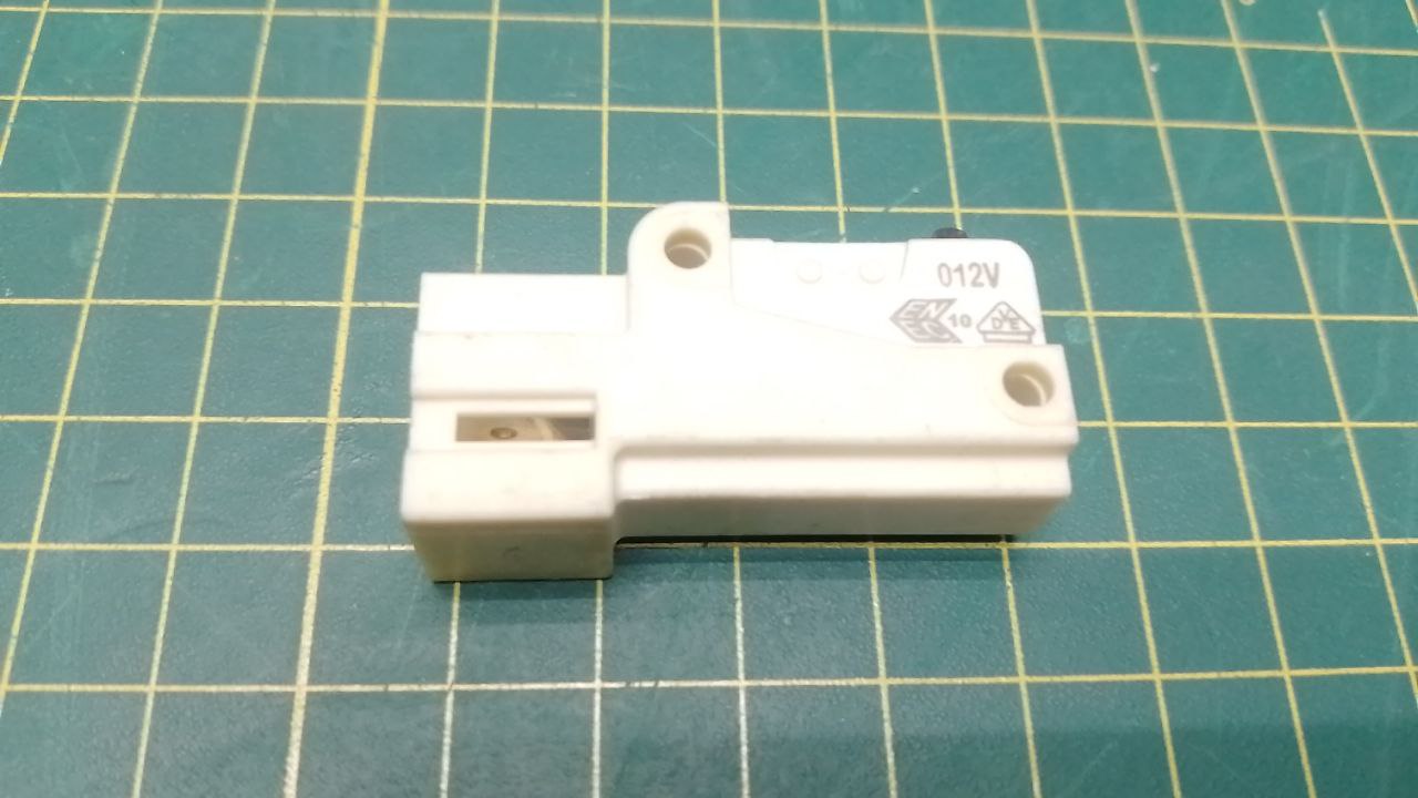Микропереключатель D 01523 к стиральной машине