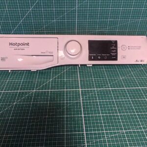 Панель Ariston RST 602 с дефектом пластика